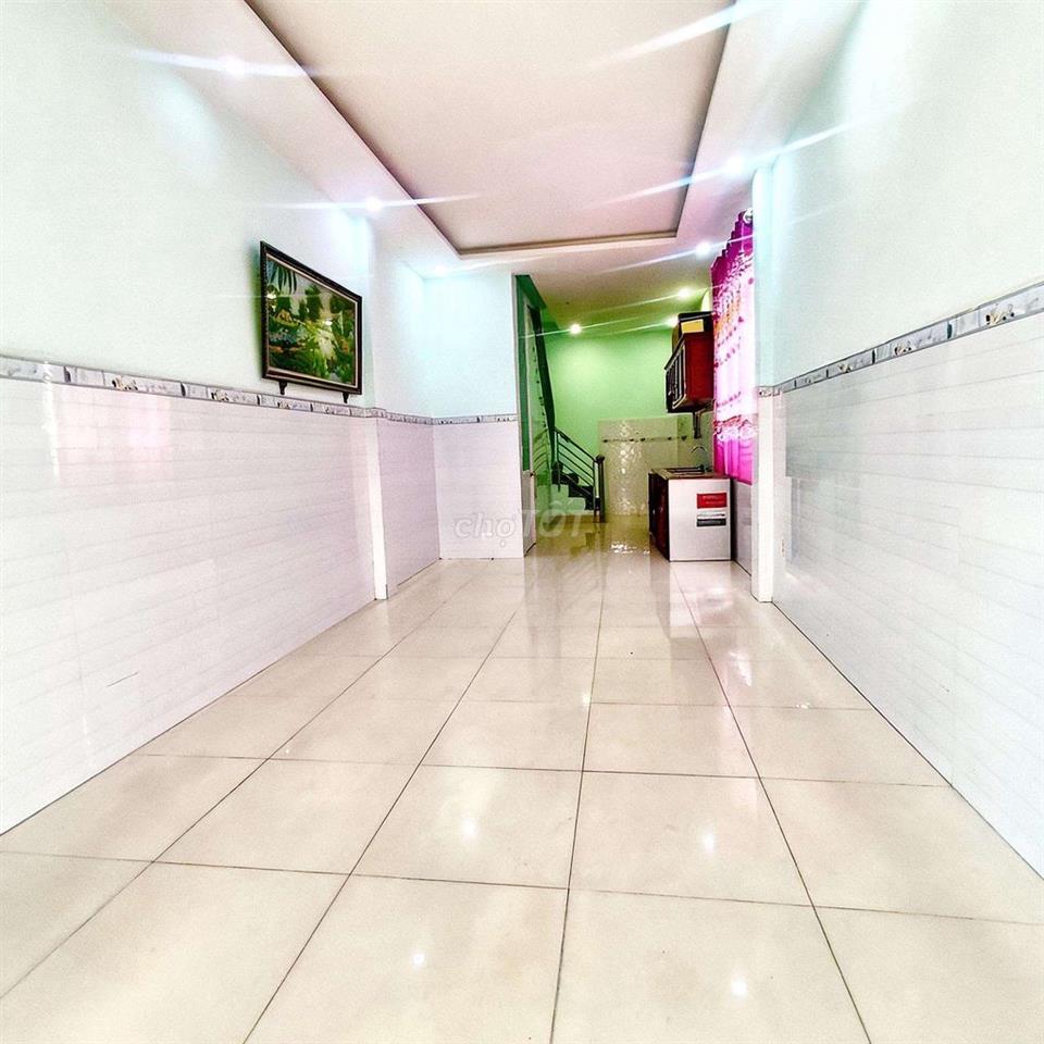 CHO THUÊ NHÀ GIÁ RẺ HẺM OTO CÓ 2 MÁY LẠNH 7TRIEU