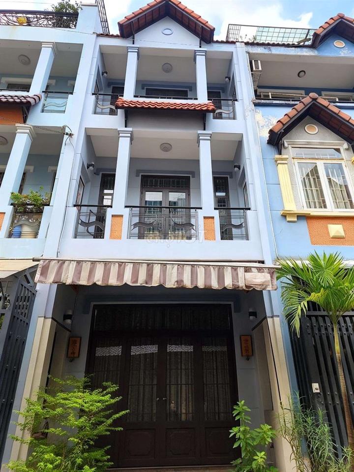 CHO THUÊ NHÀ ĐẸP FUN NỘI THẤT GIÁ RẺ 4PN 5WC 15TRIEU 