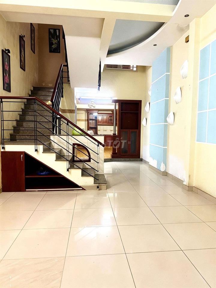 CHO THUÊ NHÀ ĐẸP FUN NỘI THẤT GIÁ RẺ 4PN 5WC 15TRIEU 