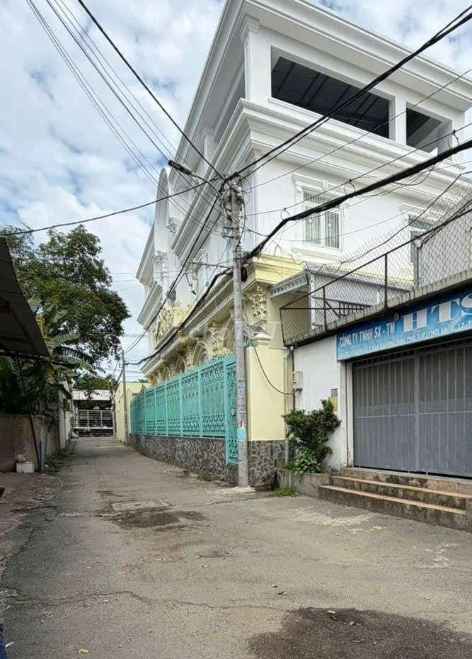 CHO THUÊ NHÀ ĐẸP GIÁ RẺ FUN NÔI THẤT 4PN GIÁ 12TR 