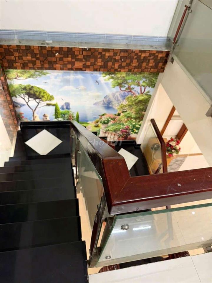 CHO THUÊ NHÀ ĐẸP GIÁ RẺ FUN NÔI THẤT 4PN GIÁ 12TR 