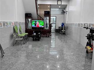 CHO THUÊ NHÀ FUN NÔI THẤT GIÁ RẺ 