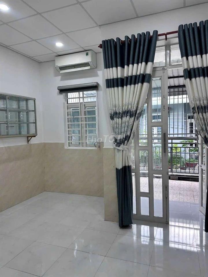 CHO THUÊ NHÀ FUN NÔI THẤT GIÁ RẺ 