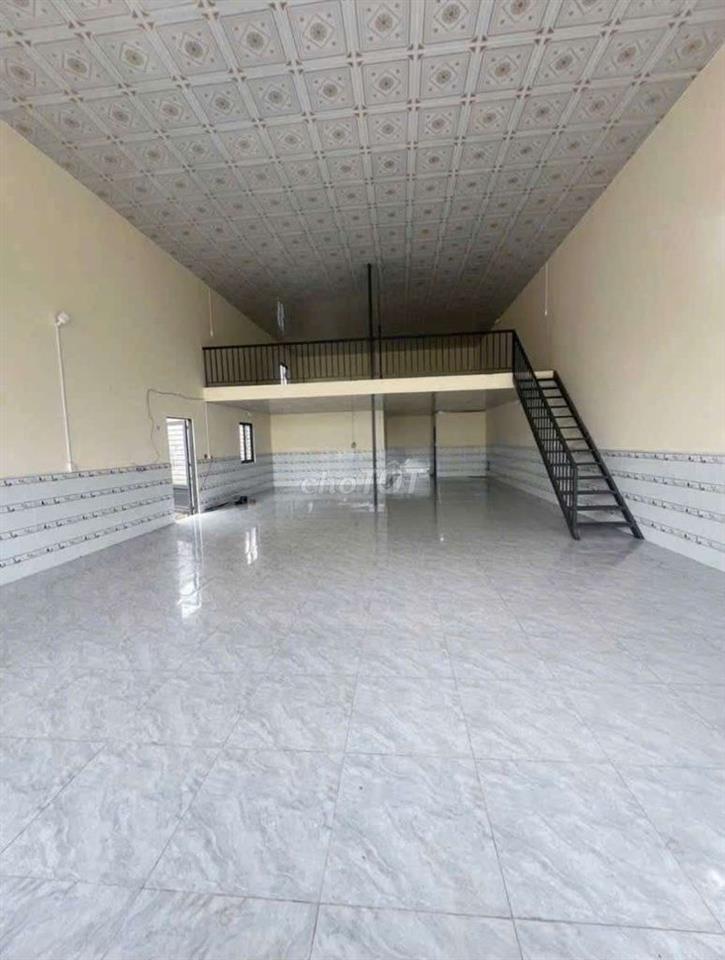 CHO THUÊ KHO XƯỞNG VI TRÍ ĐẸP GIÁ RẺ 400M