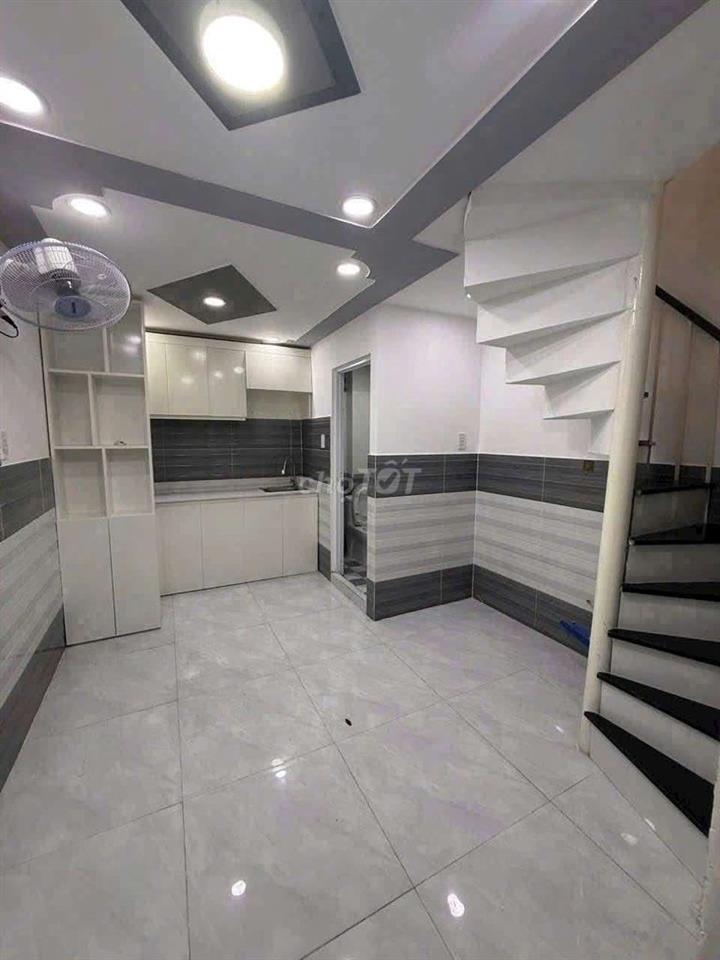 CHO THUÊ NHÀ HẺM OTO 4PN 3WC GIÁ 4.5TR 