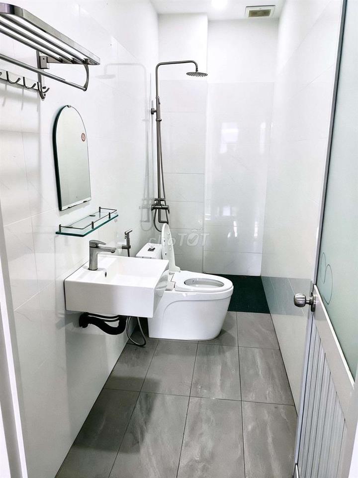 CHO THUÊ NHÀ ĐẸP GIÁ RẺ 7TR 2PN 2WC 