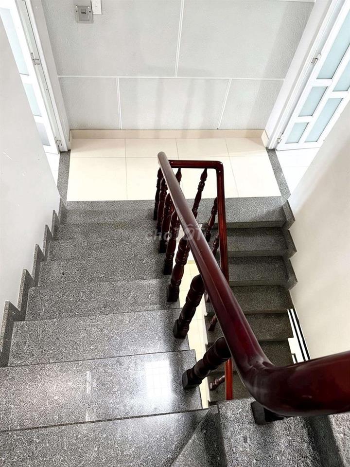 CHO THUÊ NHÀ FUN NÔI THẤT 9TR 