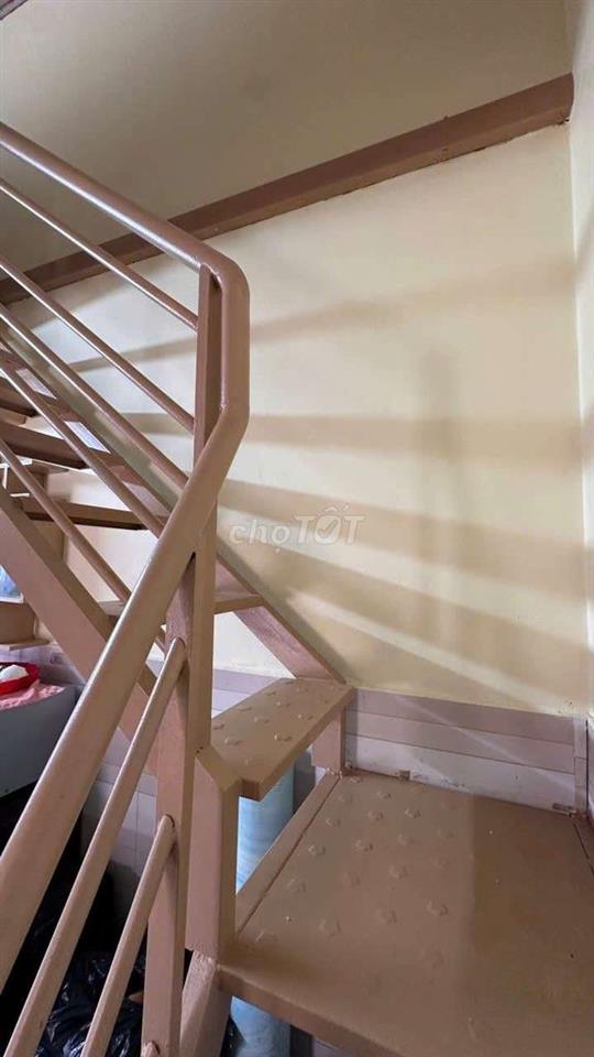 CHO THUÊ NHÀ FUN NỘI THẤT GIÁ 5TR 2WC 