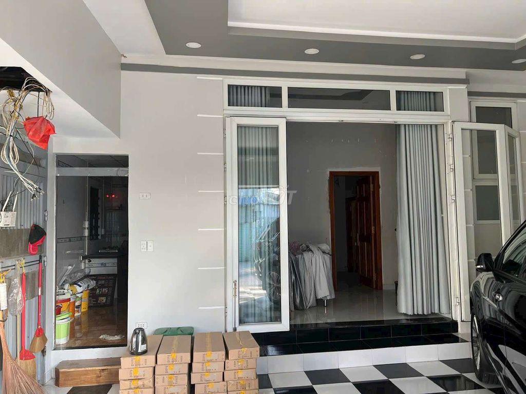 CHO THUÊ NHÀ MẶT TIỀN 3PN 2WC GIÁ RẺ 