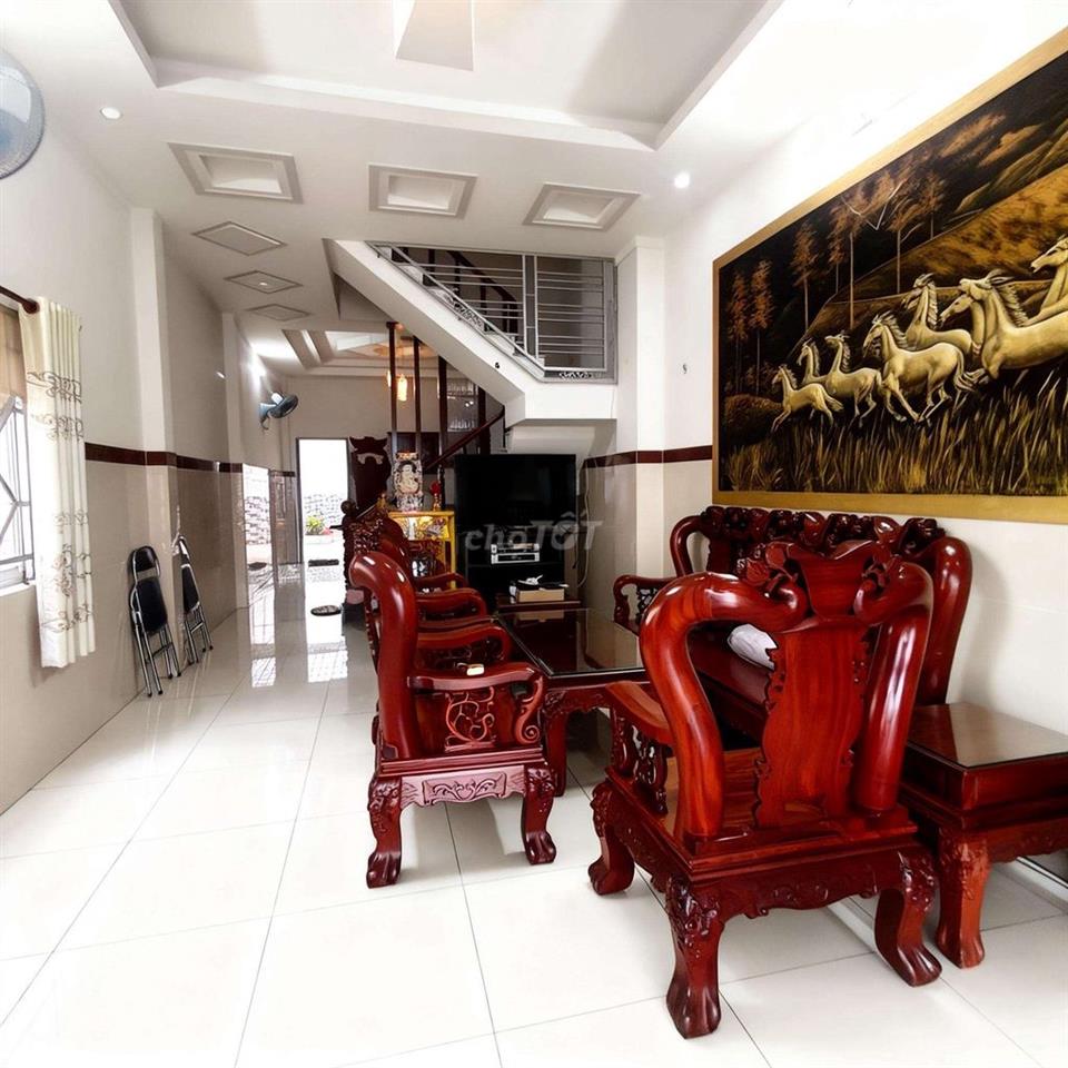 cho thuê nhà fun nôi thất 