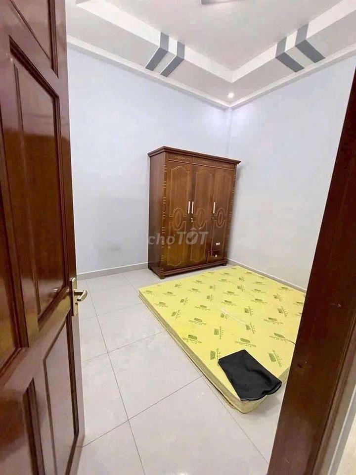 CHÍNH CHỦ CHO THUÊ 3LAU GIÁ 10TRIEU 