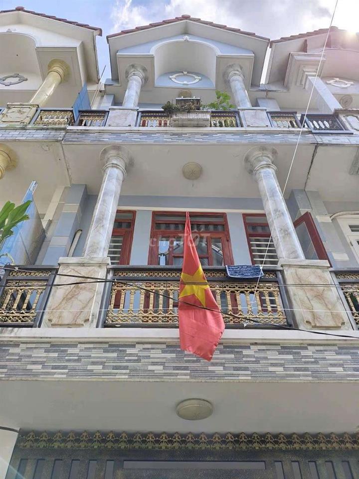 CHÍNH CHỦ CHO THUÊ 3LAU GIÁ 10TRIEU 