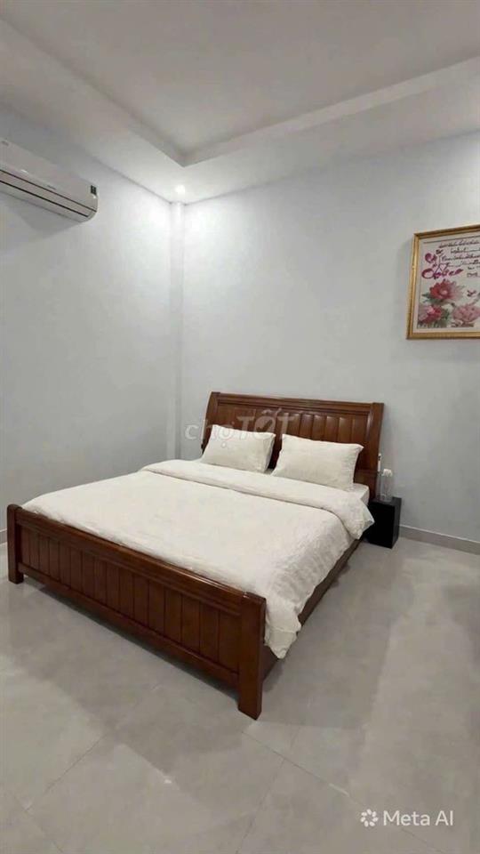 CHO THUÊ NHÀ 5PN 5WC HẺM XE HƠI 12TRIEU