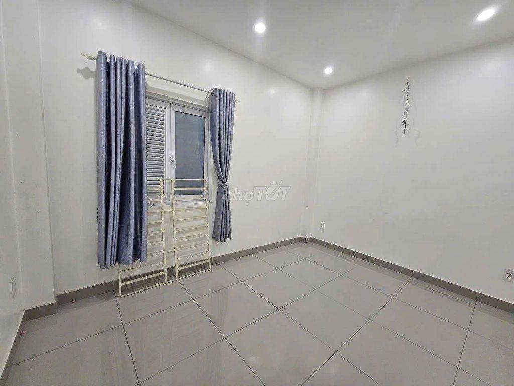 CHO THUÊ FUN NỘI THẤT 6WC 4PN GIÁ 14TR