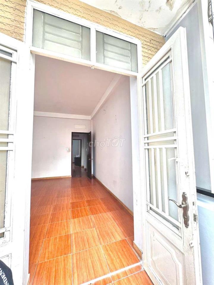 CHO THUÊ NHÀ GIÁ RẺ 4PN 4WC 9TR
