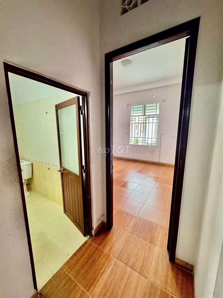 CHO THUÊ NHÀ GIÁ RẺ 4PN 4WC 9TR