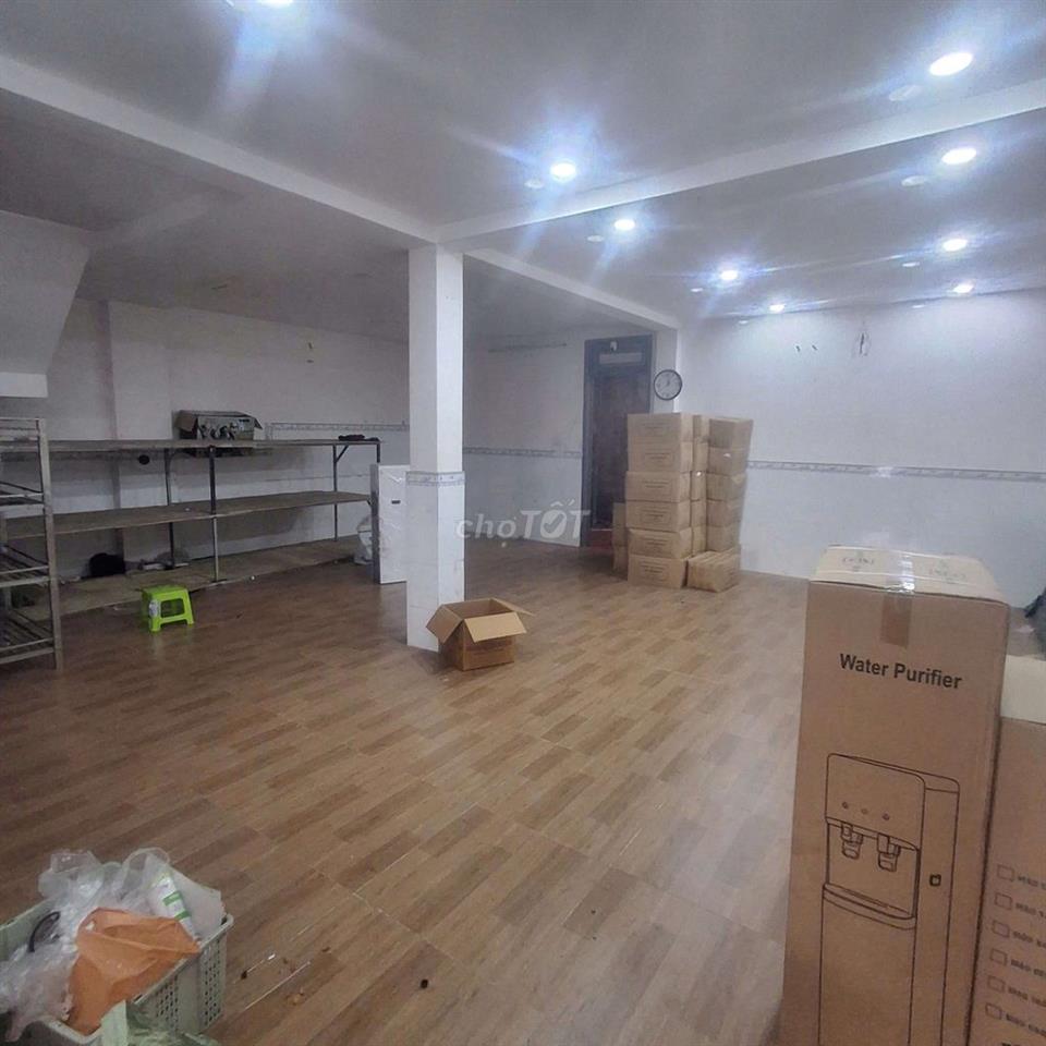 CHO THUÊ KHO MẶT TIỀN 400M GIÁ 15TR 