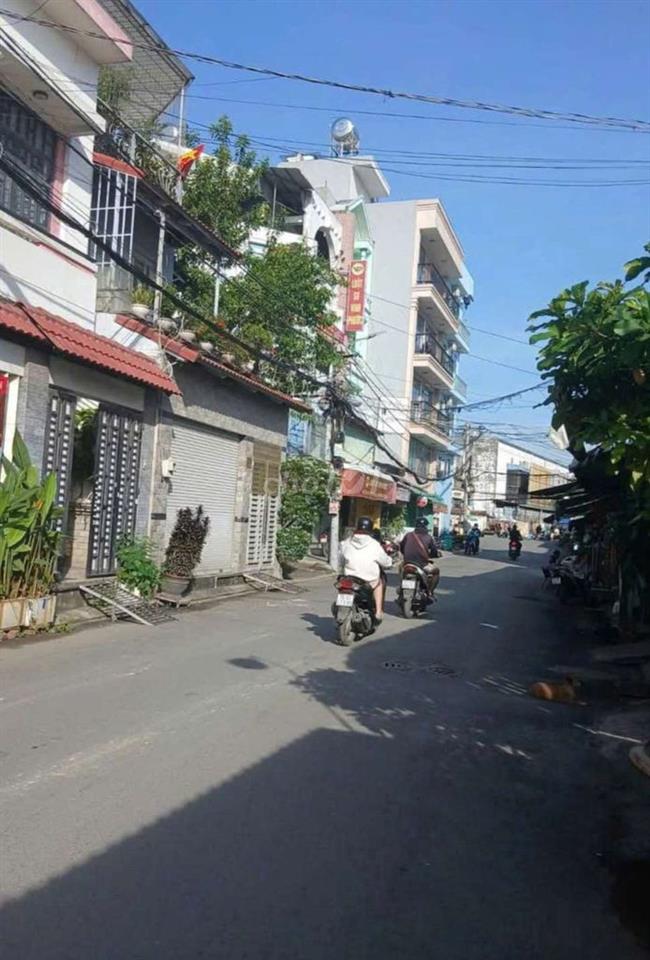 CHO THUÊ NHÀ MẶT TIỀN GIÁ RẺ 3PN 2WC 