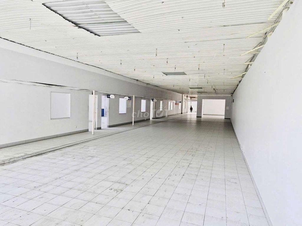 CHO THUÊ KHO XƯỞNG GIÁ RẺ Q12 3000M CÓ PCCC GIÁ 180TR 