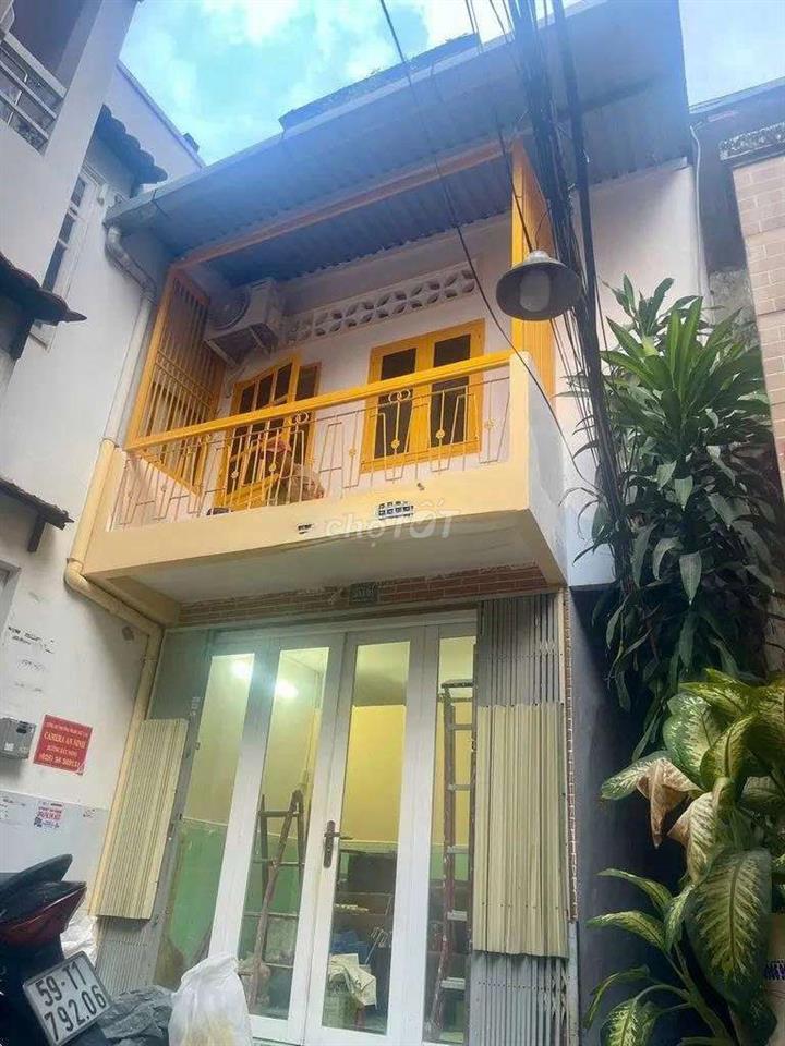 CHO THUÊ NHÀ FUN NỘI THẤT Q1 2PN 2WC 