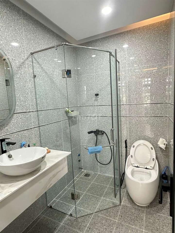 CHO THUÊ NHÀ GIÁ RẺ ĐẸP 4PN 4WC 18TR 
