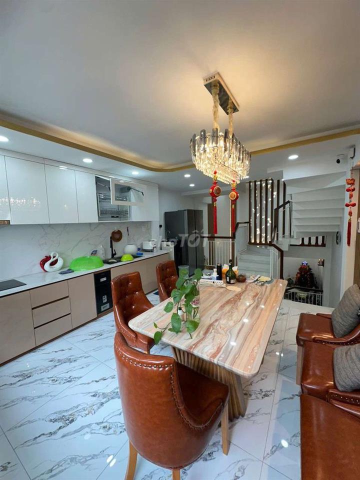 CHO THUÊ NHÀ GIÁ RẺ ĐẸP 4PN 4WC 18TR 