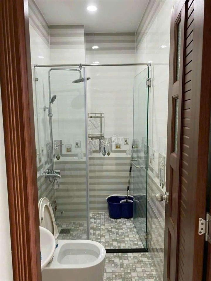 CHO THUÊ NHÀ GIÁ RẺ 4PN 4WC 16TR CHỢ GV 