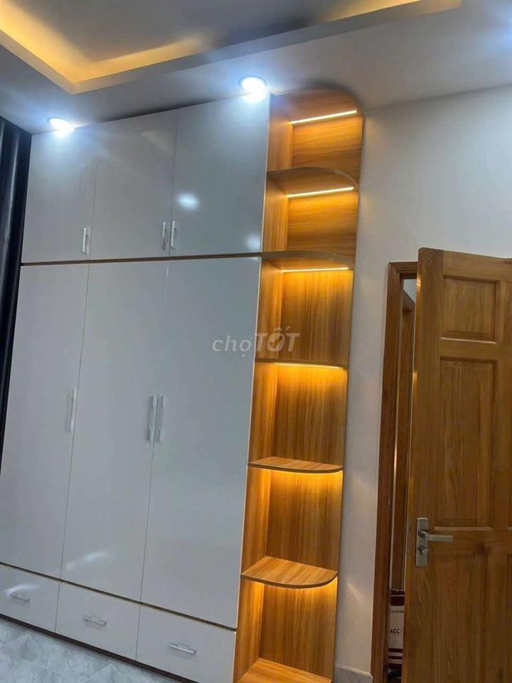 CHO THUÊ NHÀ FUN NỘI THẤT MỚI 100% GIÁ 15TRIUE