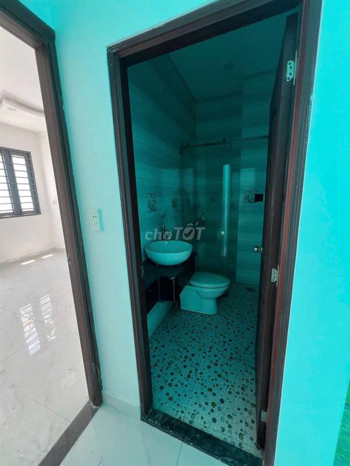 CHO THUÊ NHÀ ĐẸP MT GIÁ RẺ 4PN 12TR