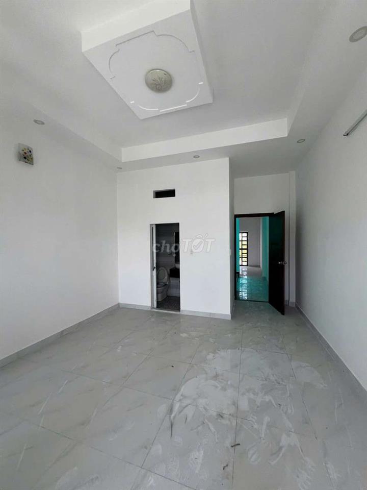 CHO THUÊ NHÀ ĐẸP MT GIÁ RẺ 4PN 12TR