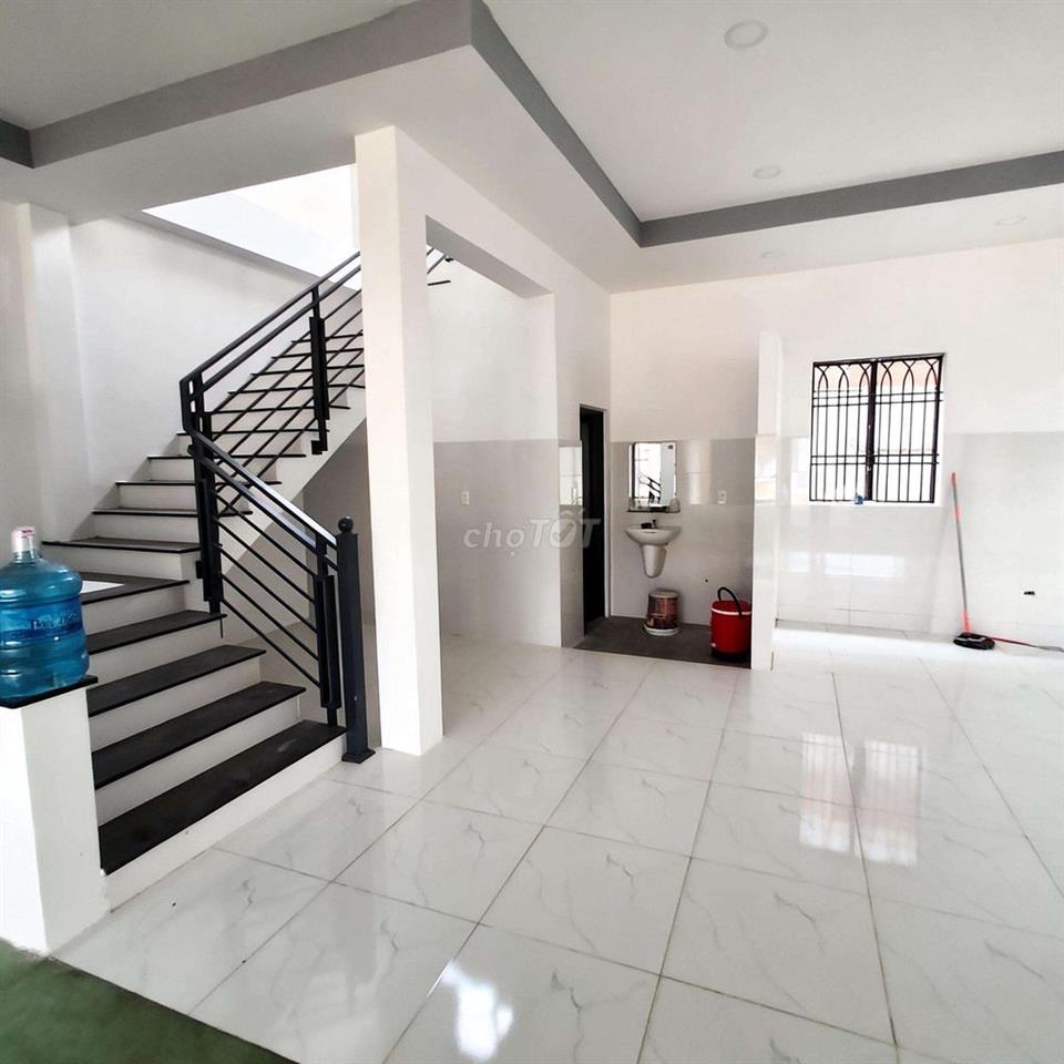 CHO THUÊ NHÀ MẶT TIỀN MỚI 100% 25TR