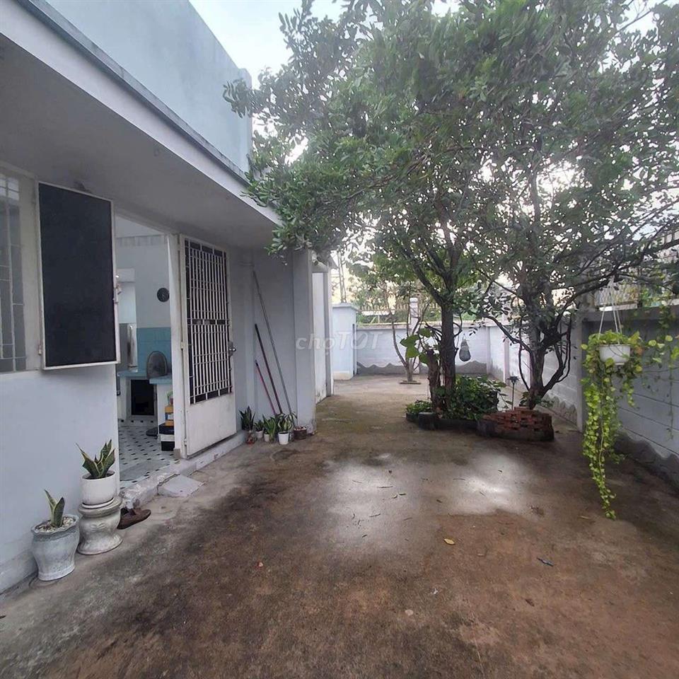 CHO THUÊ NHÀ DT 500M MẶT TIỀN 13TRIEU 