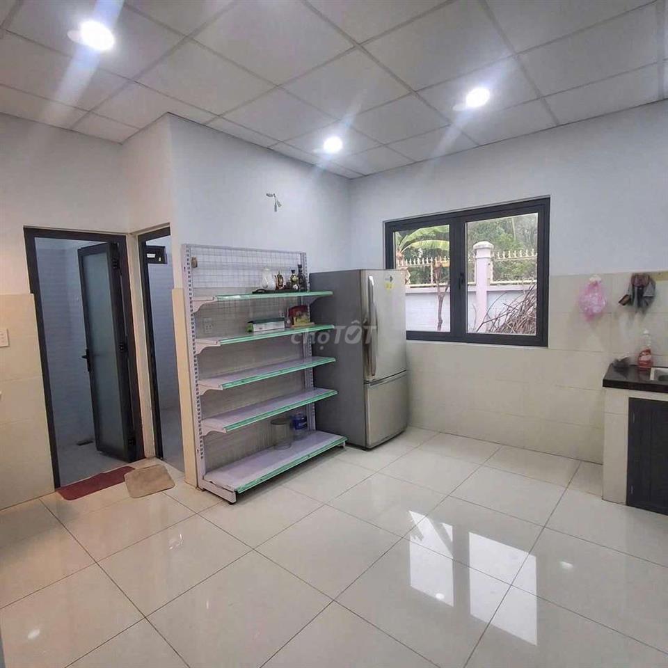 CHO THUÊ NHÀ DT 500M MẶT TIỀN 13TRIEU 
