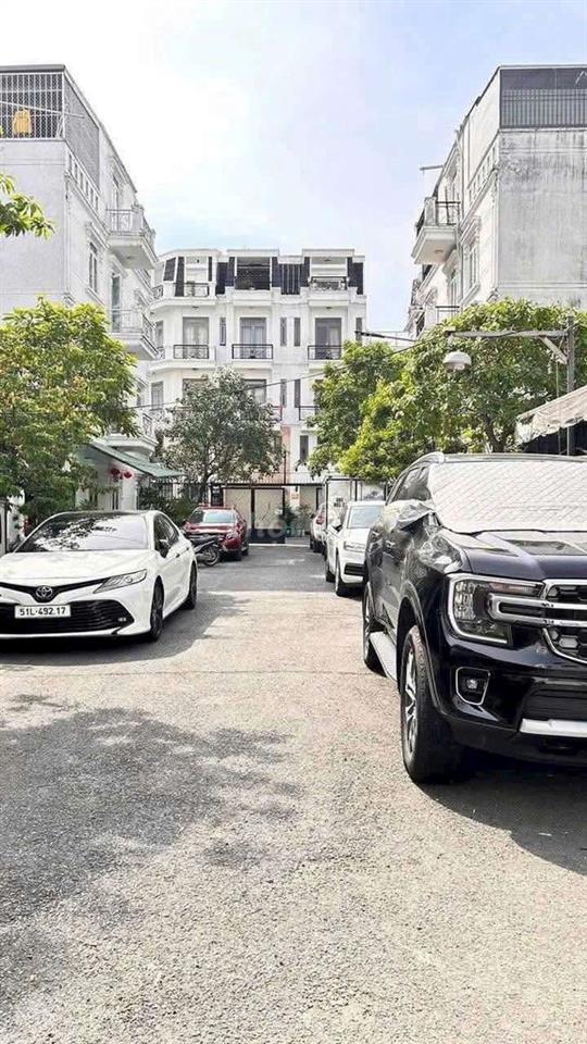 CHO THUÊ NHÀ FUN NỘI THẤT 4PN 5WC 12TR