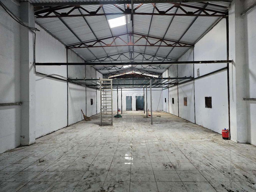 CHO THUÊ KHO,XƯỞNG 350M² GIÁ 27TR/T, Đ XE LỚN NGAY PHẠM ĐĂNG GIẢNG 