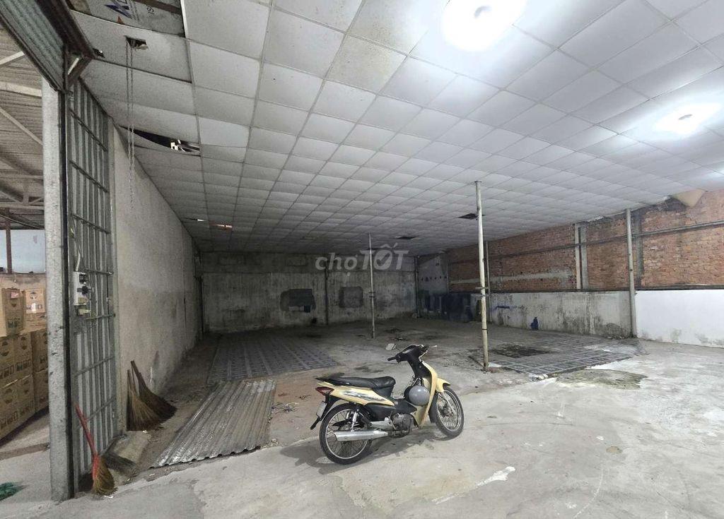CHO THUÊ KHO,XƯỞNG 450M² GIÁ 28TR/T, GẦN EON TÂN PHÚ