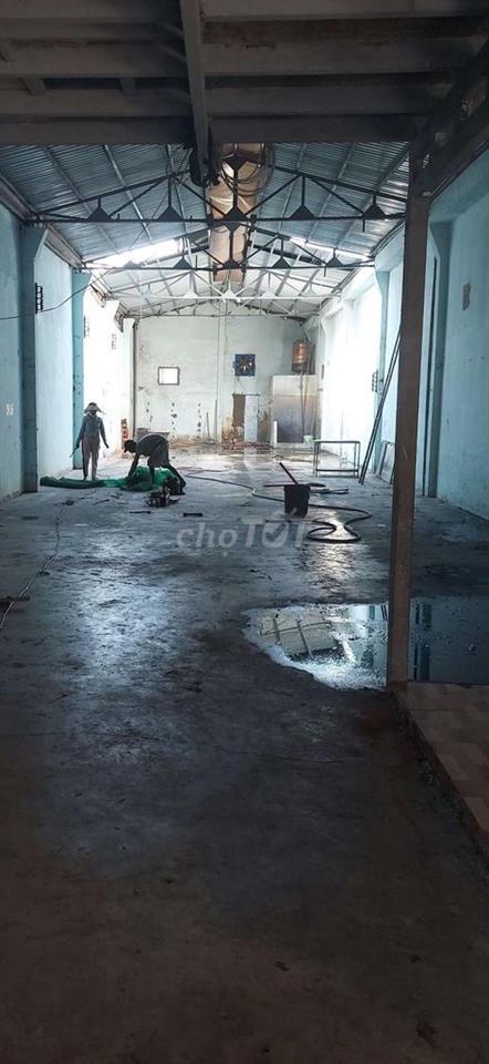 CHO THUÊ KHO,XƯỞNG 300M² GIÁ 26TR/T, Đ LÊ TRỌNG TẤN 