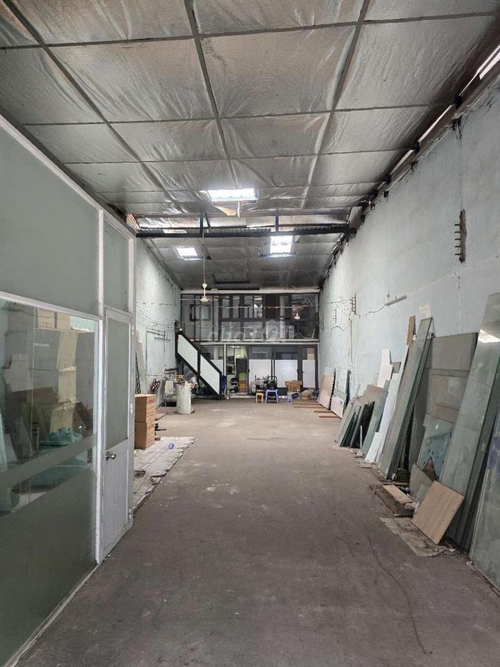 CHO THUÊ KHO,XƯỞNG 6X30M CÓ SẴN VP LÀM VIỆC, Đ XE LỚN LÊ TRỌNG TẤN 