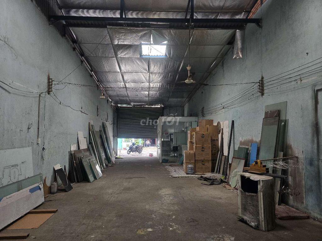 CHO THUÊ KHO,XƯỞNG 6X30M CÓ SẴN VP LÀM VIỆC, Đ XE LỚN LÊ TRỌNG TẤN 
