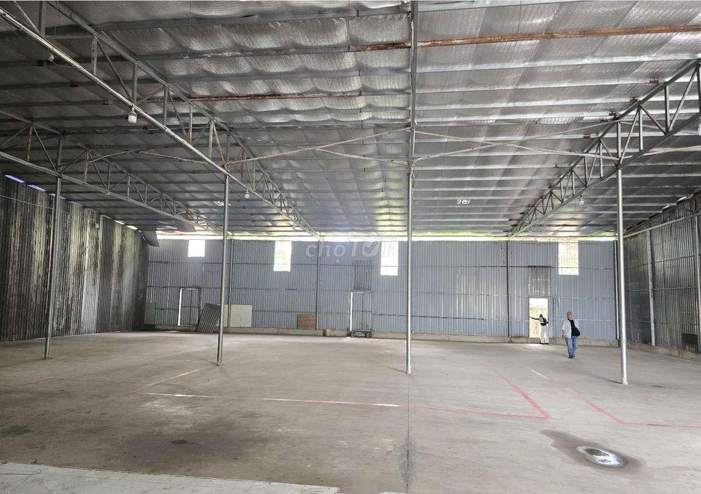 CHO THUÊ KHO,XƯỞNG 200M 400M² 600M², Đ XE CÔNG 40F KCN TÂN BÌNH 