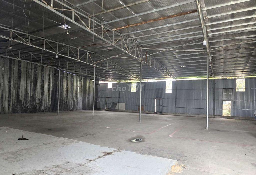 CHO THUÊ KHO,XƯỞNG 200M 400M² 600M², Đ XE CÔNG 40F KCN TÂN BÌNH 