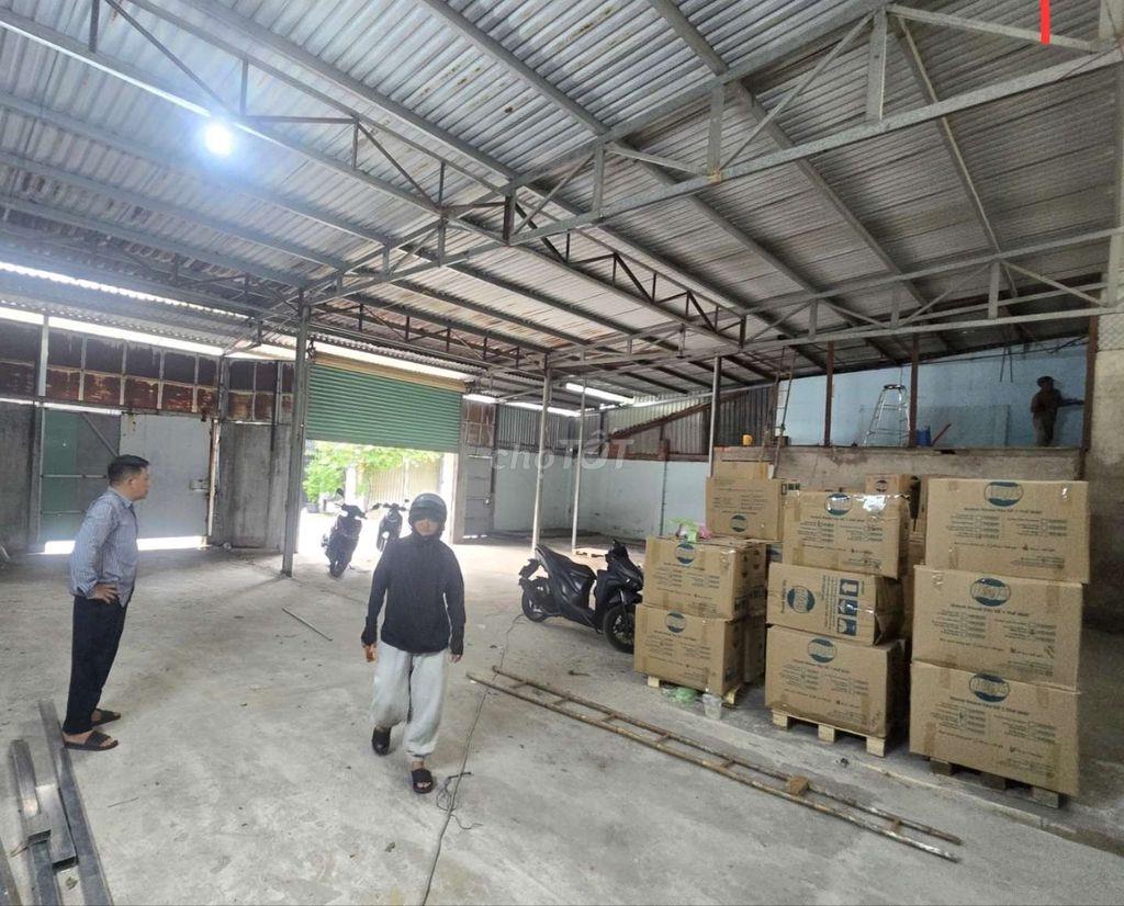 CHO THUÊ KHO,XƯỞNG 450M² GIÁ 28TR/T, KẾ EON TÂN PHÚ