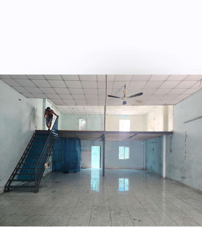 KHO,XƯỞNG GIÁ RẺ 8X16M+GÁC LỬNG, NGAY EON TÂN PHÚ
