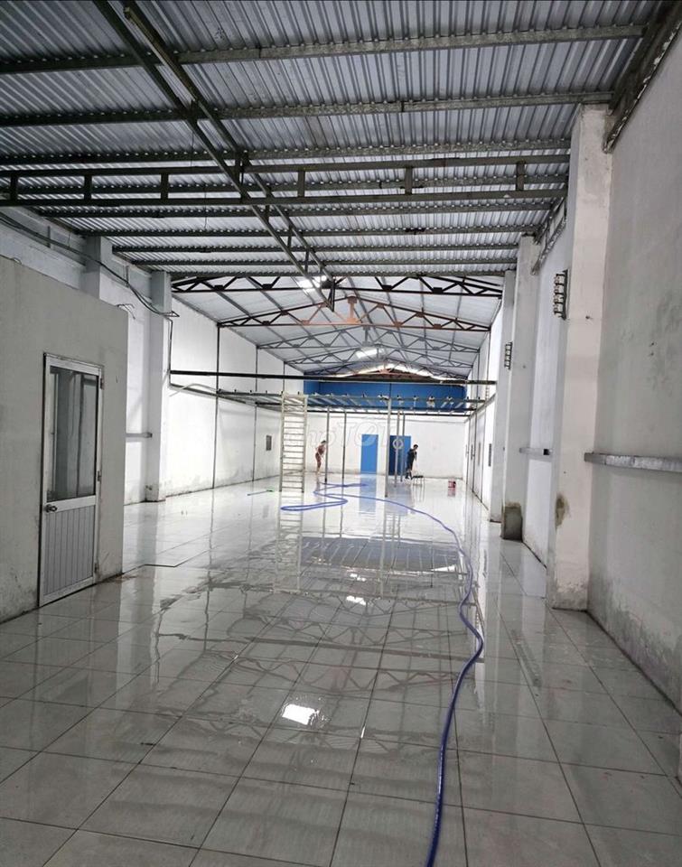 CHO THUÊ KHO,XƯỞNG 350M² GIÁ 30TR/T, HẺM LÊ TRỌNG TẤN 