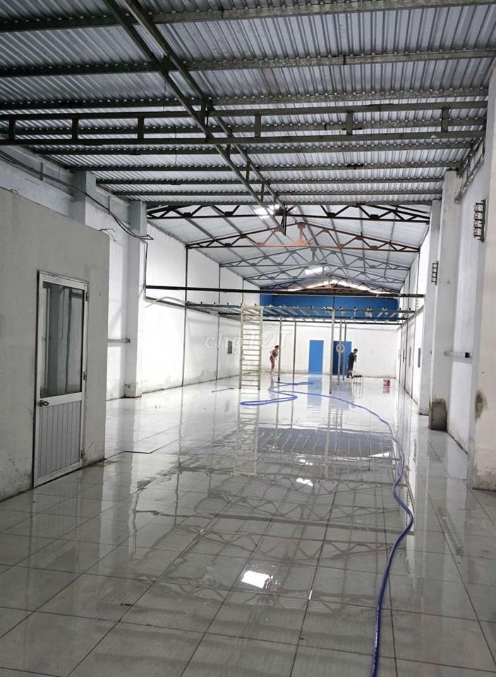 CHO THUÊ KHO,XƯỞNG 350M² GIÁ 30TR/T, HẺM LÊ TRỌNG TẤN 