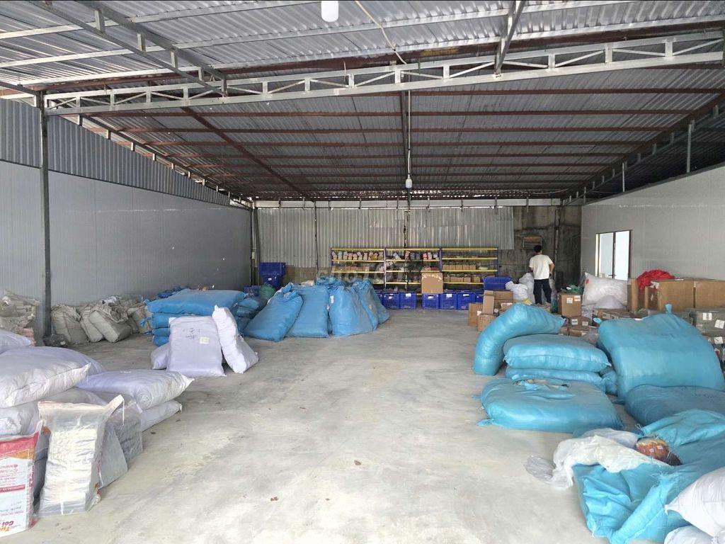 CHO THUÊ KHO,XƯỞNG 300M² GIÁ 26TR/T, Đ XE CÔNG 40F KCN TÂN BÌNH 