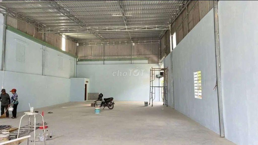 CHO THUÊ KHO,XƯỞNG 8X25M GIÁ 16TR/T, Đ LÊ TRỌNG TẤN 