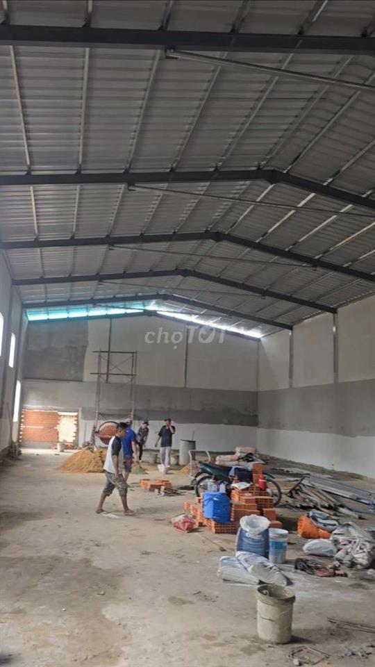 CHO THUÊ KHO,XƯỞNG SX 500M² GIÁ 40TR/T, Đ XE LỚN NGAY EON TÂN PHÚ