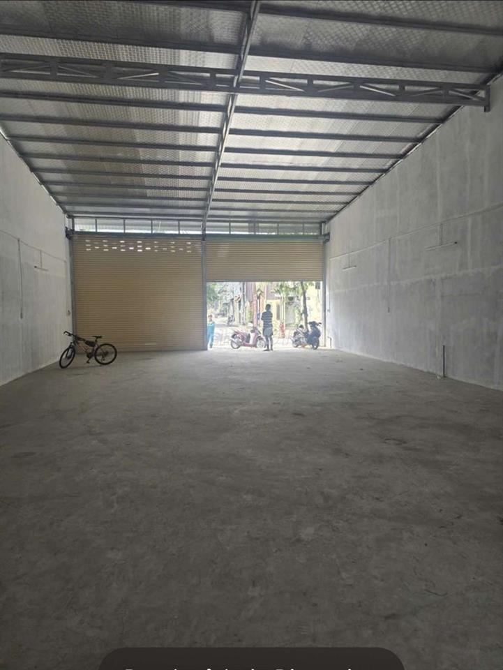 CHO THUÊ KHO,XƯỞNG 10X20M GIÁ 15TR//T, GIÁP KCN TÂN BÌNH