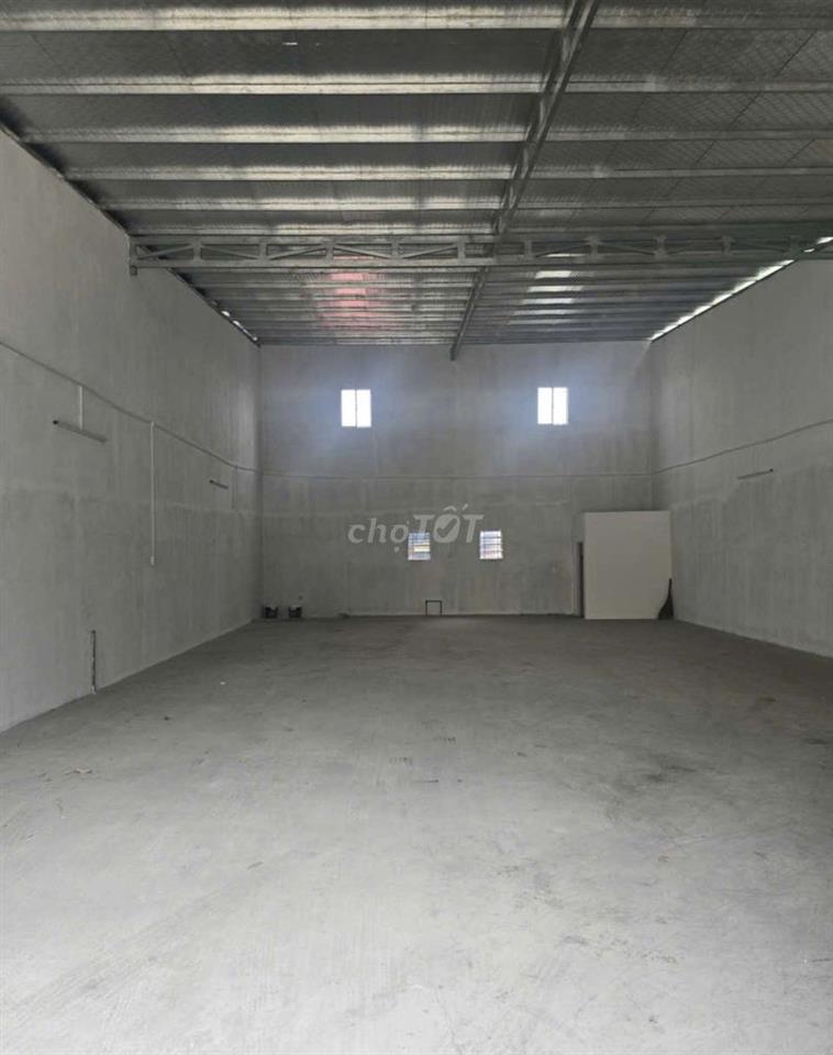CHO THUÊ KHO,XƯỞNG 10X20M GIÁ 15TR//T, GIÁP KCN TÂN BÌNH